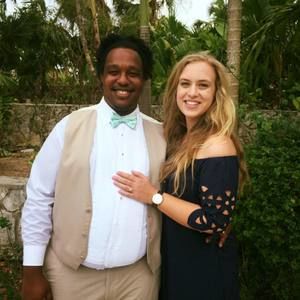 Meet your Posher, Carrie